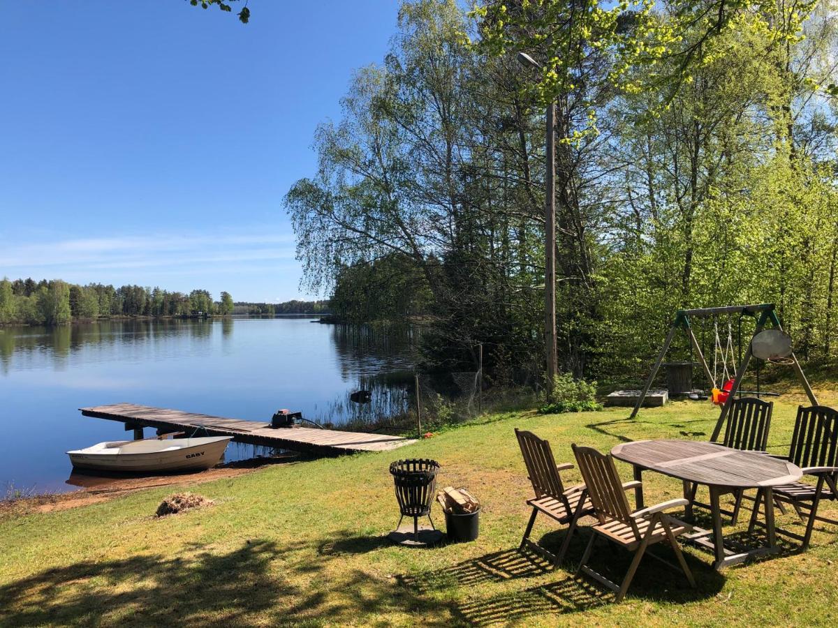 Naturskoent Boende Vid Sjoe Skånes Fagerhult 外观 照片