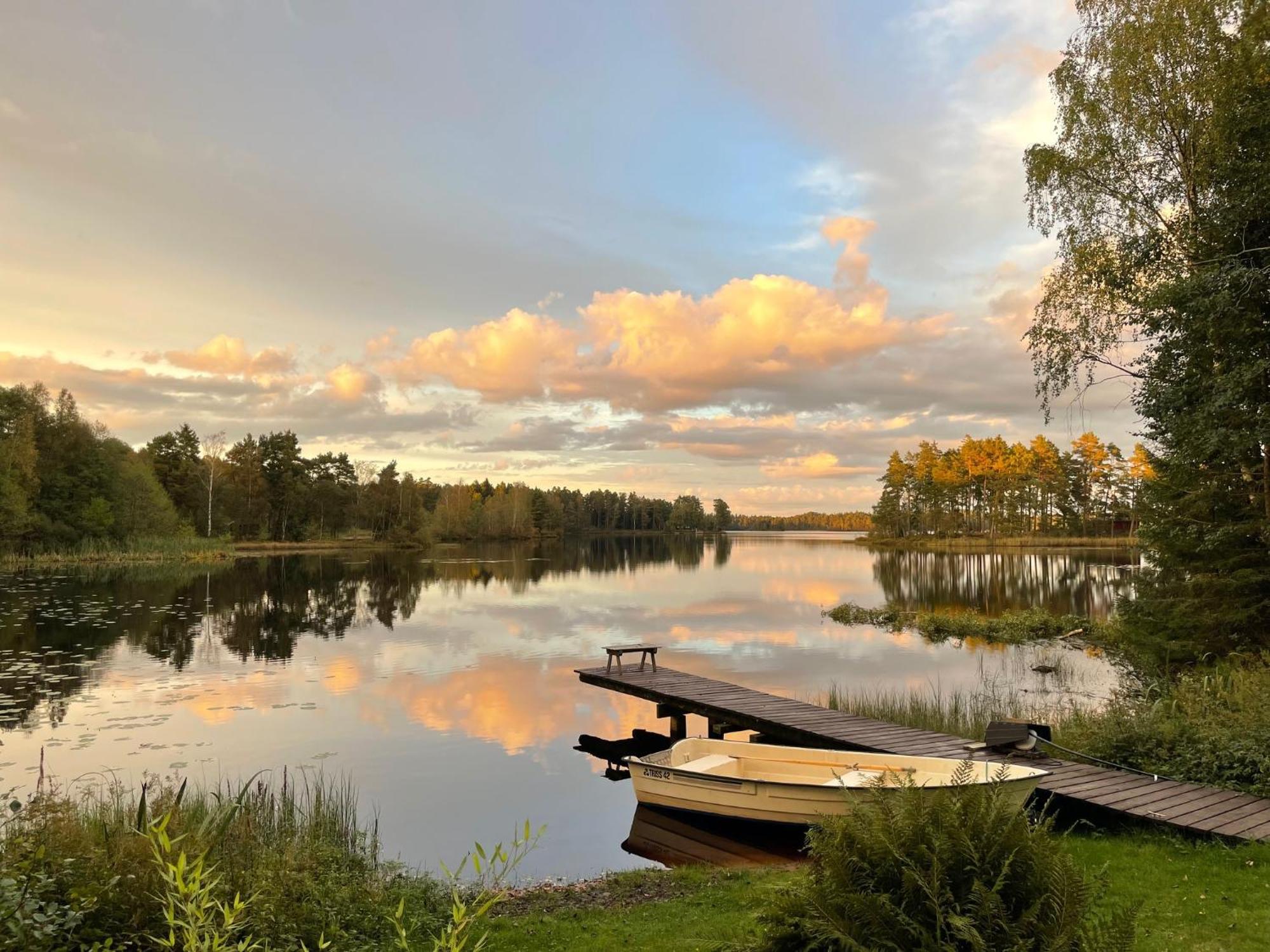 Naturskoent Boende Vid Sjoe Skånes Fagerhult 外观 照片